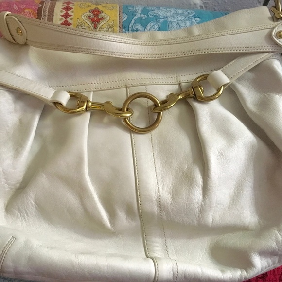 COACH BAG WHITE LEATHER + DUSTBAG + WRISTLET EUC - Picture 4 of 8
